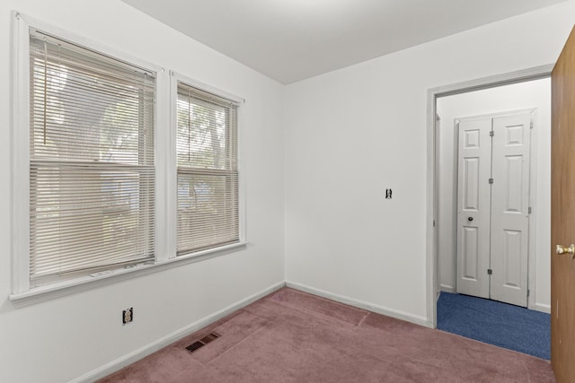 622 Tromley St, Inkster, MI 48141 - empty room with carpet flooring and baseboards
