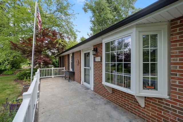 2113 Ridgeway Rd, Jackson, MI 49203 - view of patio / terrace