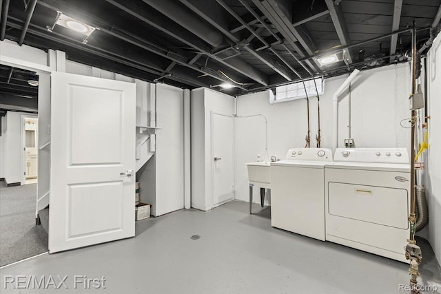 29924 Taylor St, Saint Clair Shores, MI 48082 - laundry area with separate washer and dryer