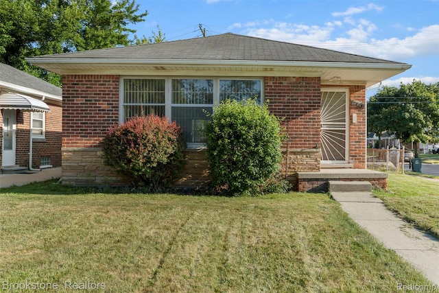12751 Oak Park Blvd, Oak Park, MI 48237 - photo 2