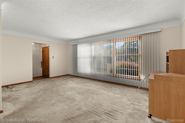 12751 Oak Park Blvd, Oak Park, MI 48237 - photo 5