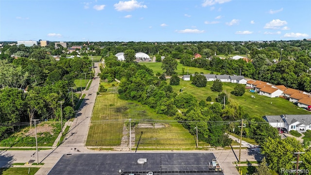 000 Lake St, Pontiac, MI 48341 - photo 19