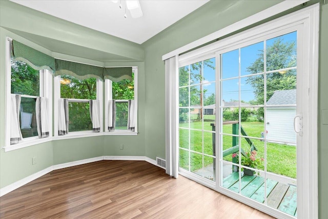 21197 Nummer St, Warren, MI 48089 - view of unfurnished sunroom