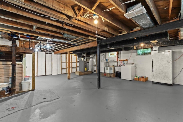 21197 Nummer St, Warren, MI 48089 - below grade area with washing machine and clothes dryer