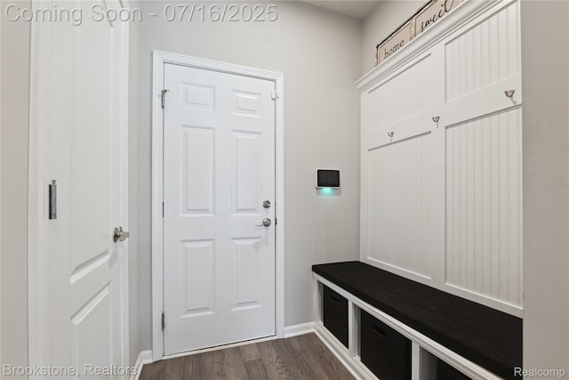 765 Hummingbird Dr, Rochester Hills, MI 48307 - mudroom featuring dark wood finished floors and baseboards