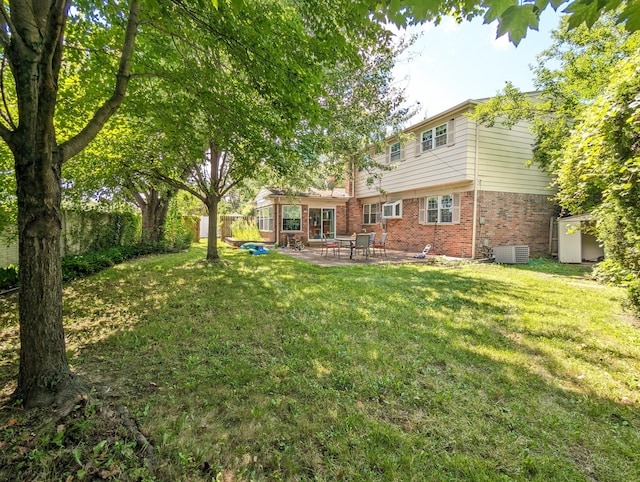 20519 Mauer St, Saint Clair Shores, MI 48080 - fenced backyard featuring a patio area