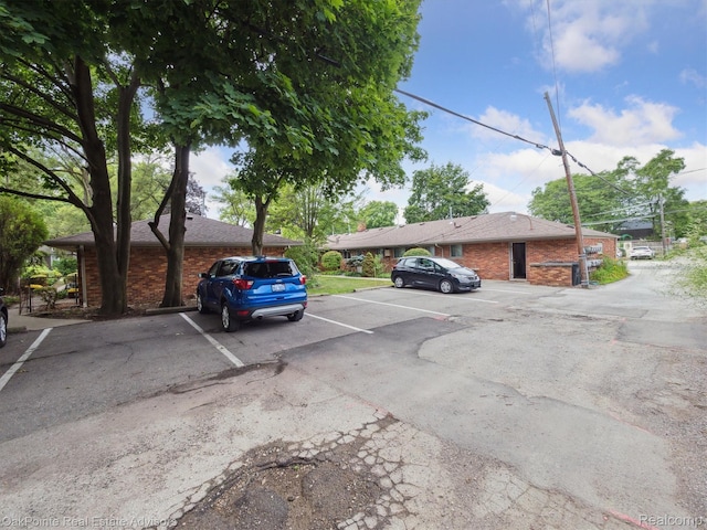1010 Laprairie St, Ferndale, MI 48220 - view of uncovered parking lot