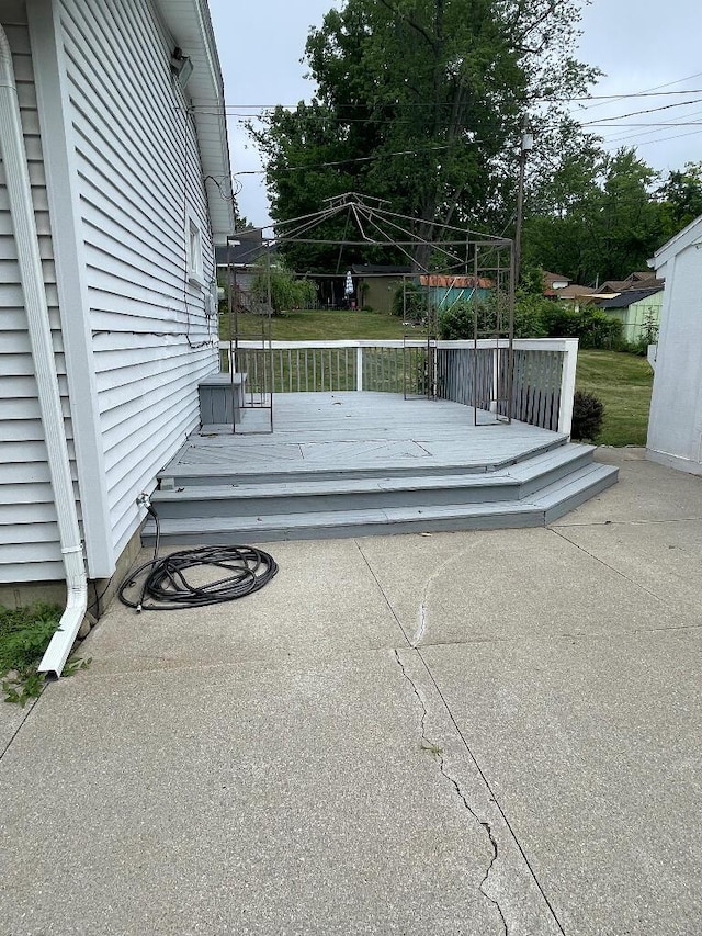 3817 Woodview Ave, West Bloomfield, MI 48324 - photo 3