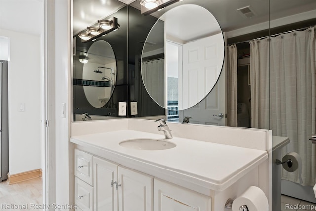 3559 Port Cove Dr Unit 17, Waterford, MI 48328 - bathroom with vanity