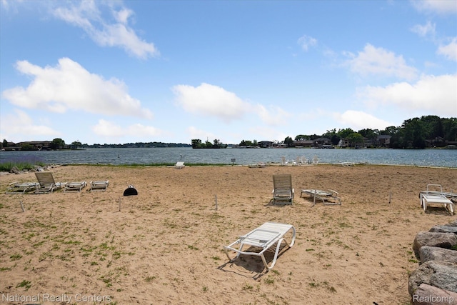 3559 Port Cove Dr Unit 17, Waterford, MI 48328 - water view