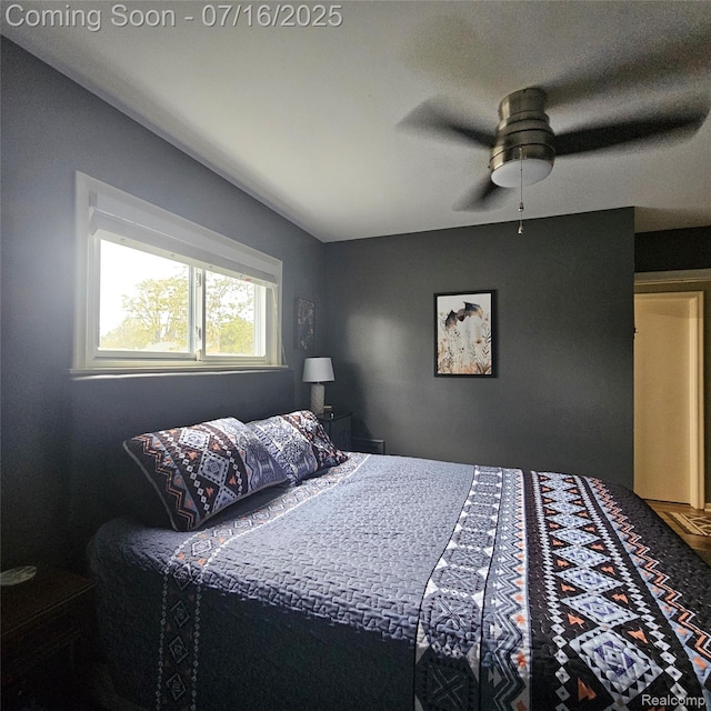 27315 Gilbert Dr, Warren, MI 48093 - bedroom with a ceiling fan