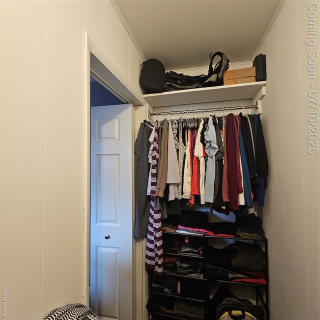 27315 Gilbert Dr, Warren, MI 48093 - view of closet
