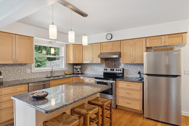 1458 Covington Dr, Ann Arbor, MI 48103 - photo 13
