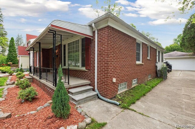11410 Auburndale St, Livonia, MI 48150 - photo 3