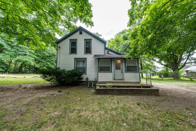 304 Hill St, Decatur, MI 49045 - photo 1