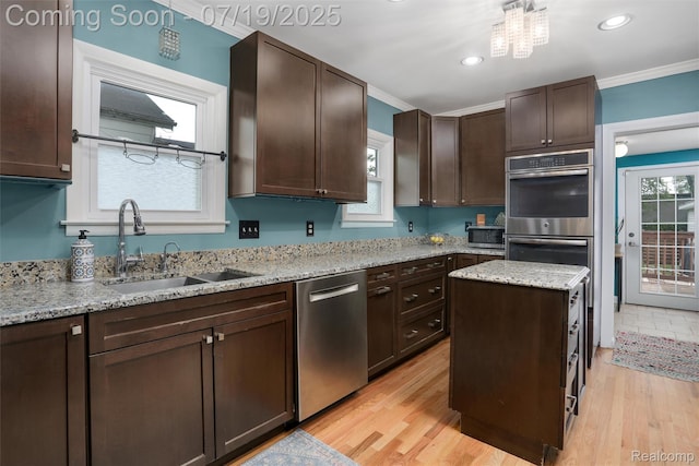 813 Goodale Ave, Clawson, MI 48017 - photo 8
