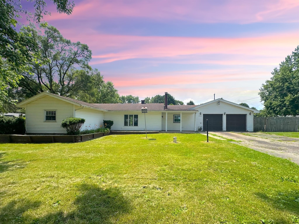 69762 Eisenhower Rd, Sturgis, MI 49091 - photo 1