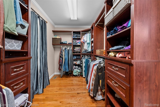 1760 Bedlington Ct, Rochester Hills, MI 48307 - spacious closet featuring light wood-type flooring