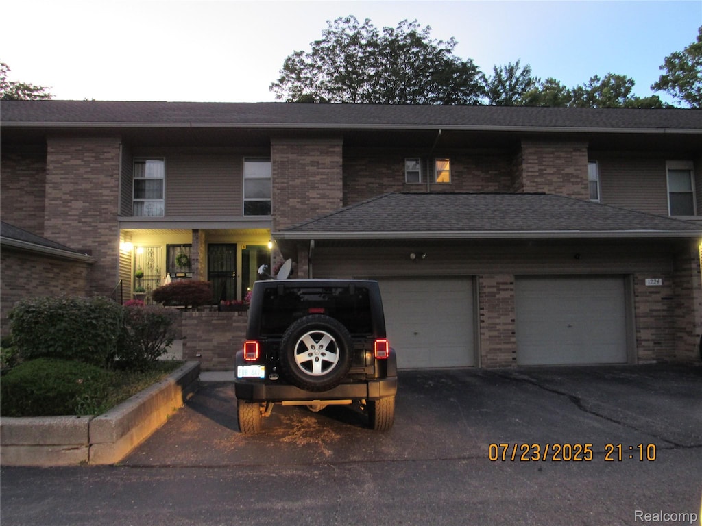 1226 Saint Aubin Pl, Detroit, MI 48207 - photo 1
