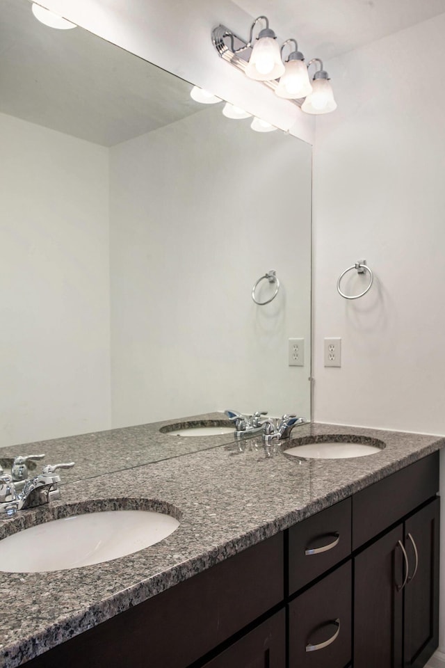2817 Hartwick Dr, Rochester Hills, MI 48307 - bathroom featuring double vanity