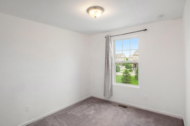 2817 Hartwick Dr, Rochester Hills, MI 48307 - unfurnished room with carpet and a smoke detector