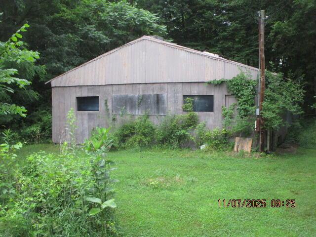 8972 Andrews Hwy, Bellevue, MI 49021 - photo 5