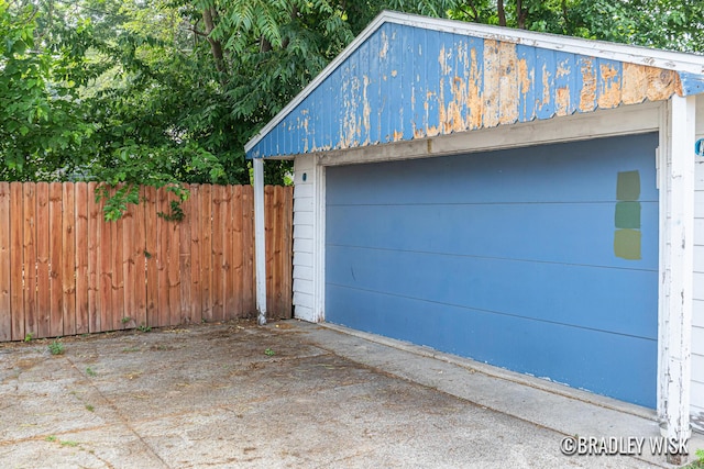 302 W 22nd St, Holland, MI 49423 - view of detached garage