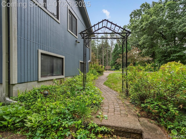 370 Wolfe Rd, Ortonville, MI 48462 - photo 18