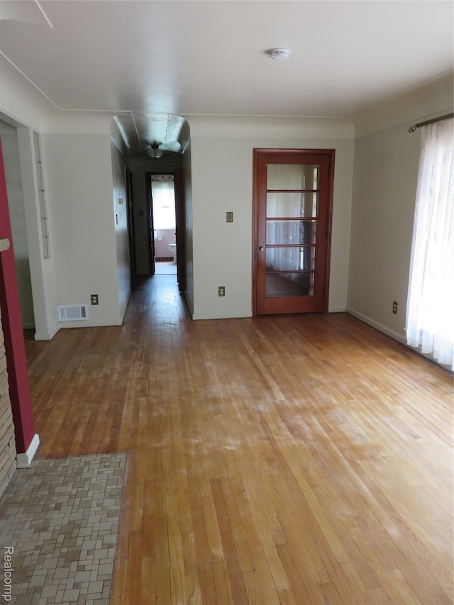 8961 Mortenview Dr, Taylor, MI 48180