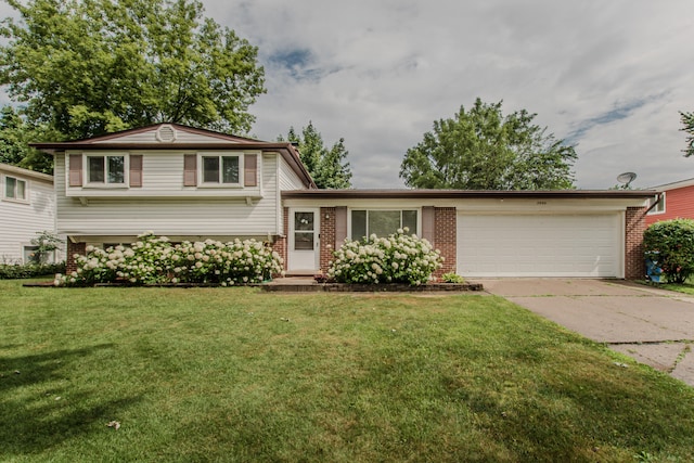 5840 Pontiac Lake Rd, Waterford, MI 48327 - photo 1