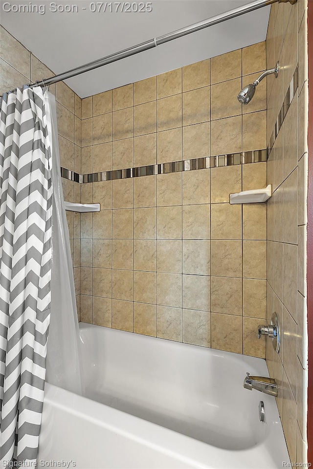 1120 Wyandotte Ave, Royal Oak, MI 48067 - full bath featuring shower / bath combo