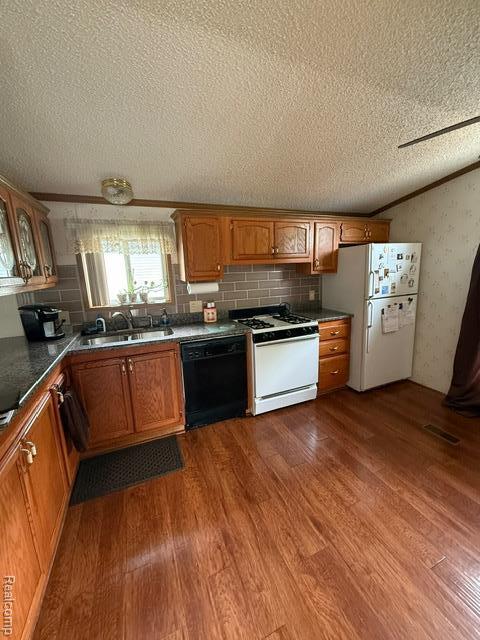 378 Tourangeau Dr, Rochester Hills, MI 48307 - photo 6
