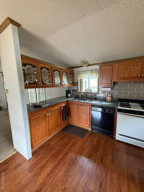 378 Tourangeau Dr, Rochester Hills, MI 48307 - photo 8