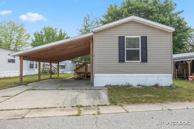 927 W Lake Dr Unit 38, Fremont, MI 49412 - photo 1