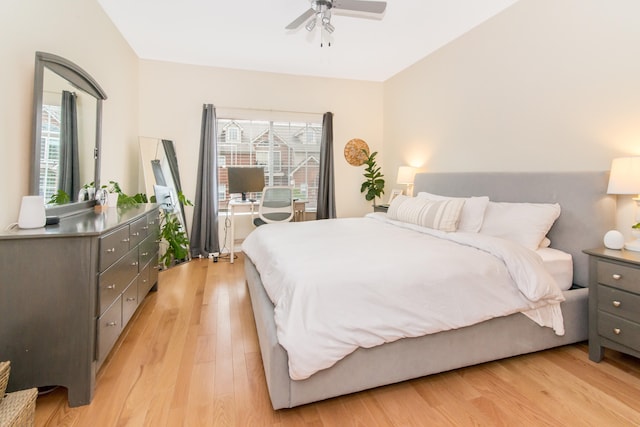 225 W Oakbrook Dr, Ann Arbor, MI 48103 - bedroom with light wood finished floors and a ceiling fan