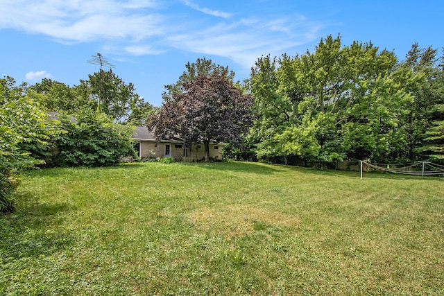 2597 E Glendora Rd, Buchanan, MI 49107 - view of grassy yard