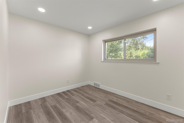 6667 Amboy St, Dearborn Heights, MI 48127 - photo 20