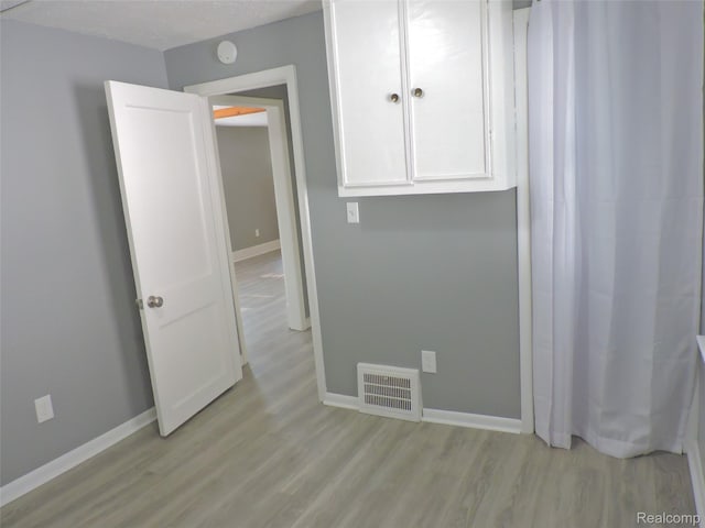 1324 Allen St, Burton, MI 48529 - photo 18