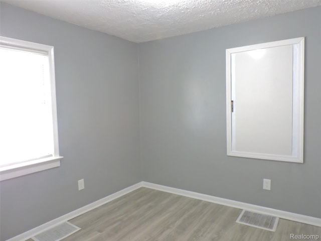 1324 Allen St, Burton, MI 48529 - photo 17