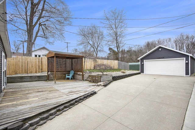 144 E Hickory Rd, Battle Creek, MI 49017 - view of detached garage