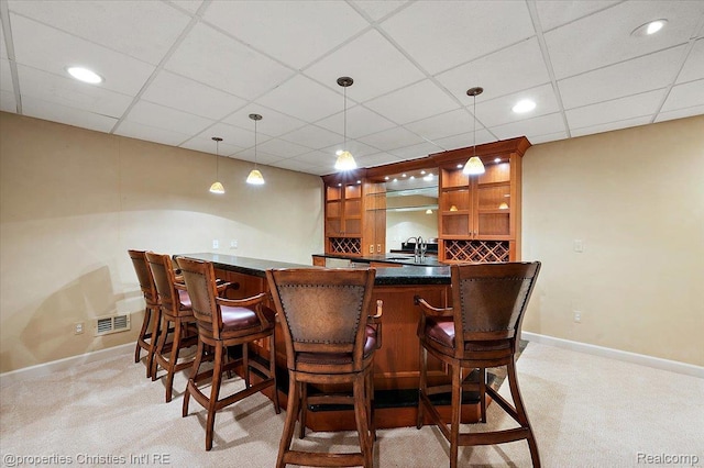 400 Hamilton Rd, Bloomfield, MI 48301 - indoor wet bar with light carpet, decorative light fixtures, recessed lighting, and a drop ceiling