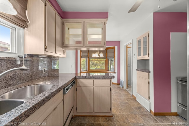 7146 Luana Ave, Allen Park, MI 48101 - photo 14