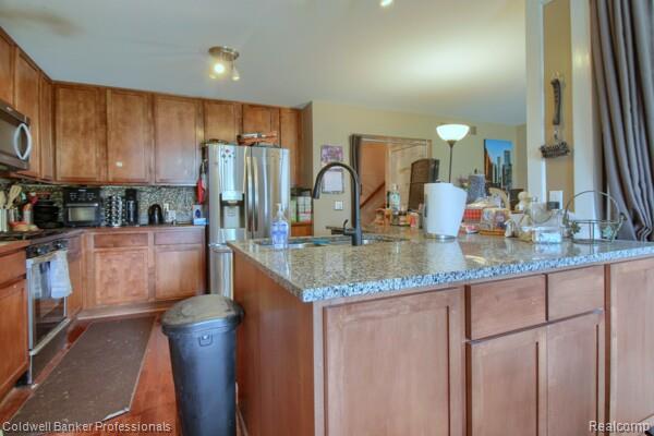 9109 Maple Ridge Dr, Newport, MI 48166 - photo 12