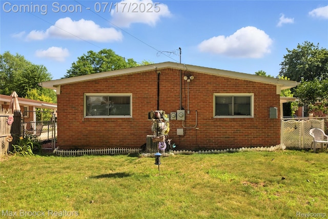 1383 Moulin Ave, Madison Heights, MI 48071 - photo 17