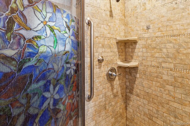 4415 Central St, Columbiaville, MI 48421 - bathroom view of tiled shower