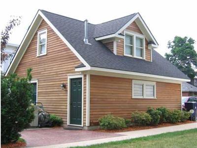 225 Prospect Ave NE, Grand Rapids, MI 49503 - photo 2