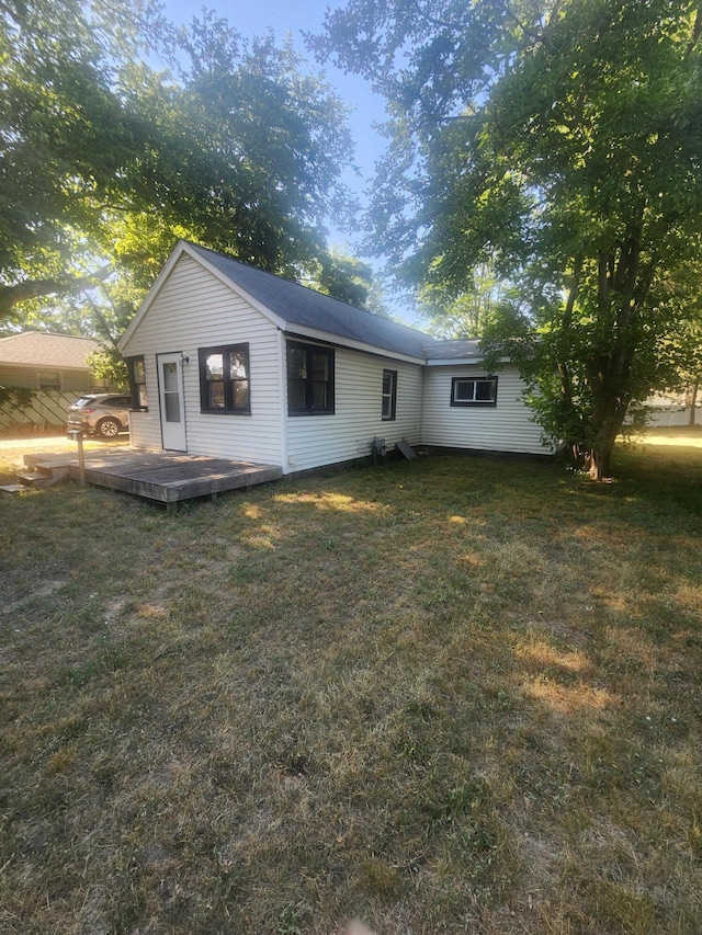 1136 Francis Ave, Muskegon, MI 49442 - photo 1