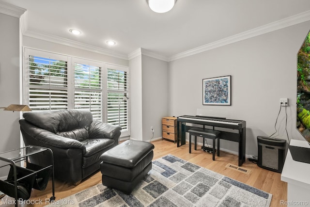 1109 Ivyglen Cir, Bloomfield Hills, MI 48304 - living area featuring crown molding, healthy amount of natural light, light wood-style floors, and recessed lighting