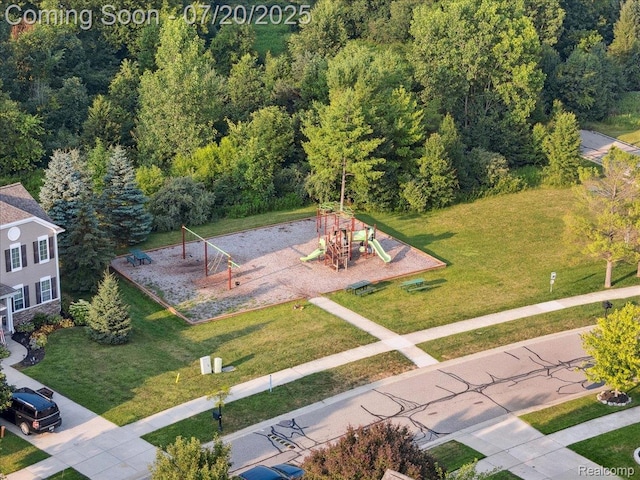 1145 York Ave, Howell, MI 48843 - aerial view of a heavily wooded area