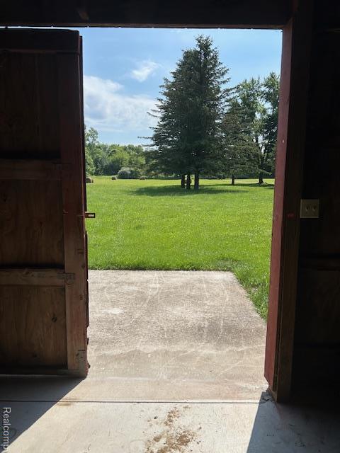 20100 Hickory Ridge Rd, Holly, MI 48442 - view of green lawn
